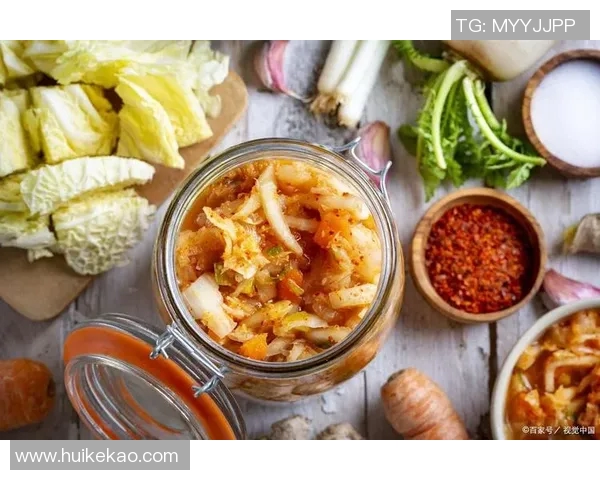 欧洲足球巨星食堂：明星球员饮食揭秘与营养搭配的奥秘分析